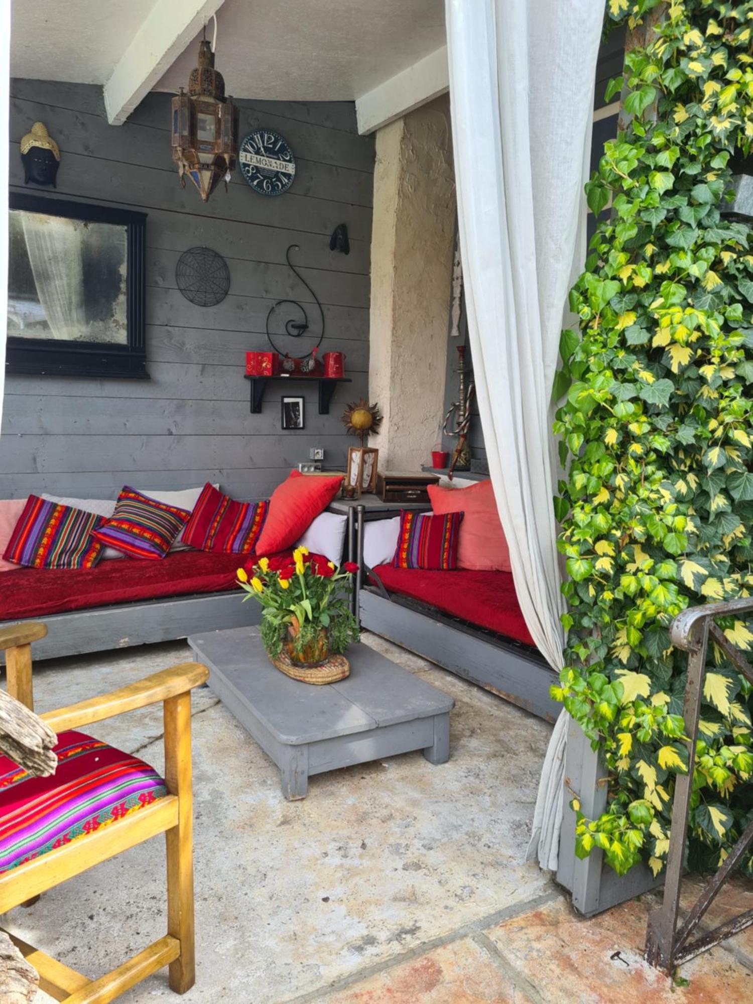 Le Mazet Des Beaujots Hotel Monteux Exterior photo